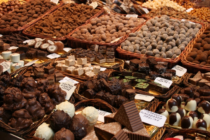 vitrine-CHATEAUDOUBLE-min_chocolates_chocolate_nibble_sweetness_fine_chocolates_gourmet_candy_brand-752083